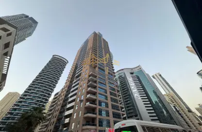 Apartment - 1 Bedroom - 2 Bathrooms for sale in Zumurud Tower - Dubai Marina - Dubai