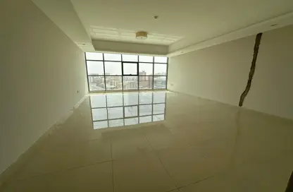 Apartment - 3 Bedrooms - 4 Bathrooms for rent in Gulfa Towers - Al Rashidiya 1 - Al Rashidiya - Ajman