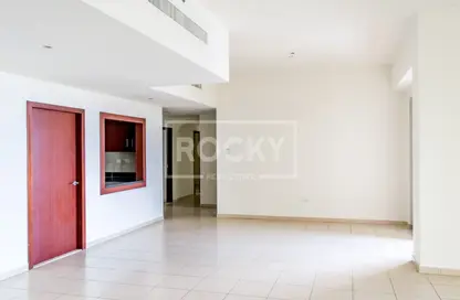 Apartment - 3 Bedrooms - 5 Bathrooms for sale in Rimal 5 - Rimal - Jumeirah Beach Residence - Dubai