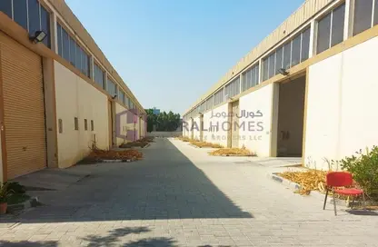 Warehouse - Studio for sale in Dubai Investment Park (DIP) - Dubai