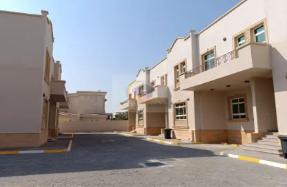 Villa - 6 Bedrooms - 5 Bathrooms for rent in Khalifa City - Abu Dhabi