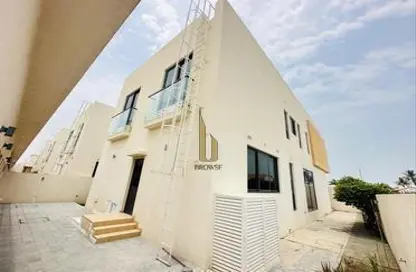 Villa - 5 Bedrooms - 5 Bathrooms for rent in Umm Suqeim 1 Villas - Umm Suqeim 1 - Umm Suqeim - Dubai