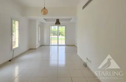 Villa - 3 Bedrooms - 4 Bathrooms for rent in Springs 2 - The Springs - Dubai