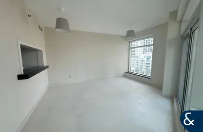 Apartment - 2 Bedrooms - 3 Bathrooms for rent in The Lofts West - The Lofts - Downtown Dubai - Dubai