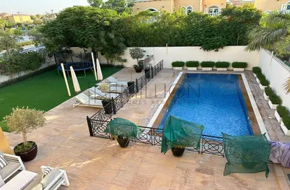 Villa - 5 Bedrooms - 5 Bathrooms for rent in Legacy - Jumeirah Park - Dubai