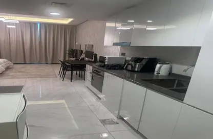 Apartment - 1 Bathroom for rent in Samana Golf Avenue - Dubai Studio City - Dubai