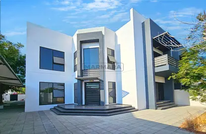 Villa - 4 Bedrooms - 5 Bathrooms for rent in Umm Suqeim 3 Villas - Umm Suqeim 3 - Umm Suqeim - Dubai