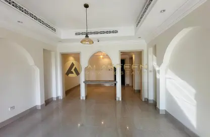 Apartment - 1 Bedroom - 2 Bathrooms for rent in Souk Al Bahar - The Old Town Island - Downtown Dubai - Dubai