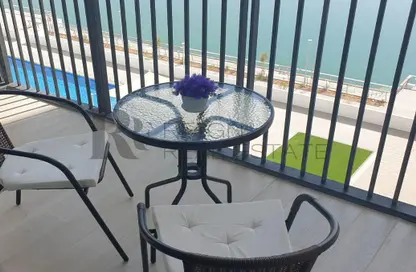 Apartment - 1 Bathroom for rent in Waters Edge - Yas Island - Abu Dhabi