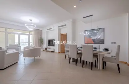 Apartment - 3 Bedrooms - 3 Bathrooms for rent in Al Khushkar - Shoreline Apartments - Palm Jumeirah - Dubai