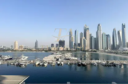 Apartment - 2 Bedrooms - 2 Bathrooms for sale in Marina Vista - EMAAR Beachfront - Dubai Harbour - Dubai