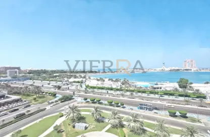 Apartment - 3 Bedrooms - 4 Bathrooms for rent in Nation Towers - Corniche Road - Abu Dhabi