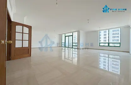 Apartment - 4 Bedrooms - 5 Bathrooms for rent in Al Hana Tower - Al Khalidiya - Abu Dhabi