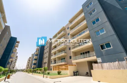 Apartment - 1 Bedroom - 2 Bathrooms for sale in Tower 8 - Al Reef Downtown - Al Reef - Abu Dhabi