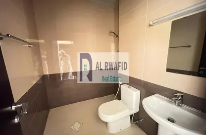 Apartment - 1 Bedroom - 2 Bathrooms for rent in Al Jurf Industrial 1 - Al Jurf Industrial - Ajman