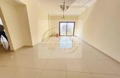 Apartment - 2 Bedrooms - 3 Bathrooms for rent in AlFalah - Muwaileh Commercial - Sharjah