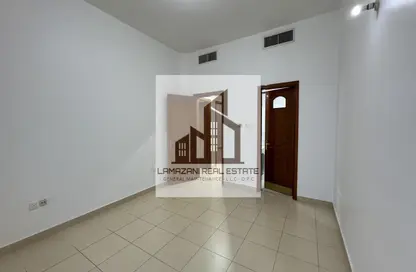 Apartment - 3 Bedrooms - 3 Bathrooms for rent in Madinat Zayed - Abu Dhabi