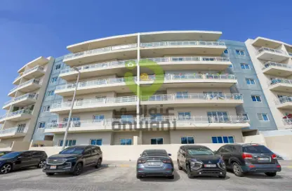 Apartment - 3 Bedrooms - 4 Bathrooms for sale in Tower 3 - Al Reef Downtown - Al Reef - Abu Dhabi