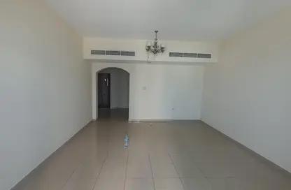 Apartment - 3 Bedrooms - 3 Bathrooms for rent in Ajman Corniche Road - Ajman