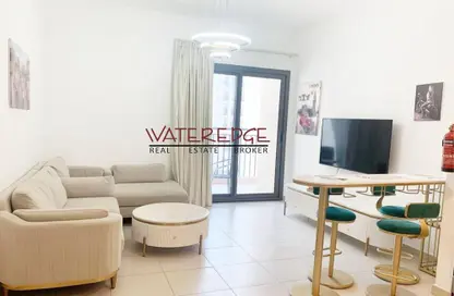 Apartment - 1 Bedroom - 1 Bathroom for rent in Hayat Boulevard-1B - Hayat Boulevard - Town Square - Dubai