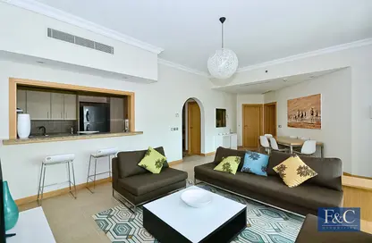 Apartment - 2 Bedrooms - 3 Bathrooms for rent in Al Das - Shoreline Apartments - Palm Jumeirah - Dubai