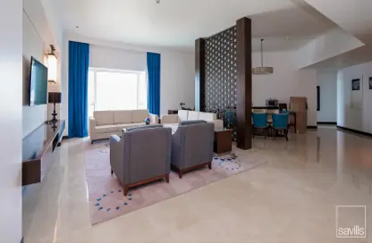 Apartment - 3 Bedrooms - 4 Bathrooms for sale in Fairmont Marina Residences - The Marina - Abu Dhabi