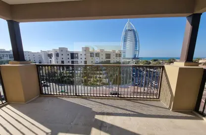 Apartment - 4 Bedrooms - 6 Bathrooms for sale in Lamtara 1 - Madinat Jumeirah Living - Umm Suqeim - Dubai