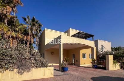 Villa - 3 Bedrooms - 3 Bathrooms for rent in Meadows 1 - Meadows - Dubai