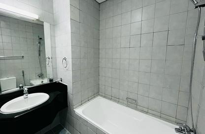 Apartment - 1 Bathroom for rent in The Gardens - Dubai