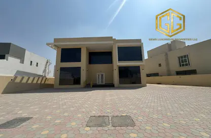 Villa - 5 Bedrooms - 6 Bathrooms for rent in Al Aweer 1 - Al Aweer - Dubai