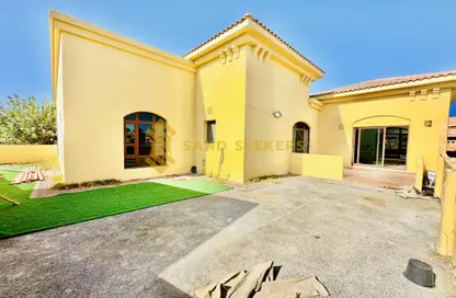 Villa - 3 Bedrooms - 4 Bathrooms for rent in Sas Al Nakheel - Abu Dhabi