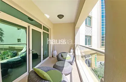 Apartment - 2 Bedrooms - 3 Bathrooms for rent in Al Das - Shoreline Apartments - Palm Jumeirah - Dubai