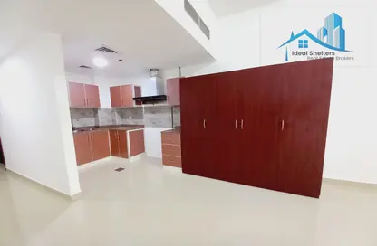 Apartment - 1 Bathroom for rent in Al Warsan 4 - Al Warsan - Dubai