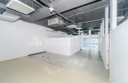 Office Space - Studio for rent in Burj Al Salam - Sheikh Zayed Road - Dubai