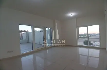 Apartment - 3 Bedrooms - 3 Bathrooms for rent in Airport Road - Abu Dhabi