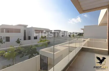 Villa - 5 Bedrooms - 6 Bathrooms for rent in West Yas - Yas Island - Abu Dhabi