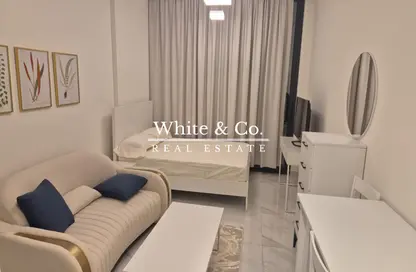 Apartment - 1 Bathroom for rent in Samana Golf Avenue - Dubai Studio City - Dubai