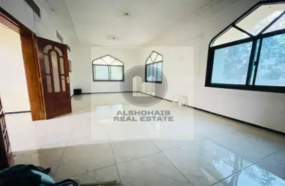 Apartment - 3 Bedrooms - 3 Bathrooms for rent in Al Manaseer - Abu Dhabi