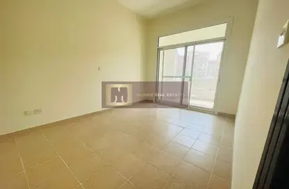 Empty Room image for: Apartment - 2 Bedrooms - 2 Bathrooms for rent in China Cluster - International City - Dubai, Image 1