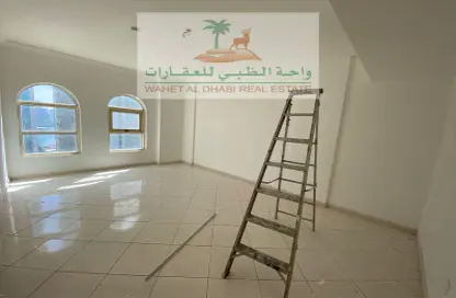 Apartment - 3 Bedrooms - 3 Bathrooms for rent in Safia Tower - Al Majaz 3 - Al Majaz - Sharjah