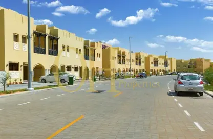 Townhouse - 3 Bedrooms - 4 Bathrooms for sale in Zone 4 - Hydra Village - Abu Dhabi