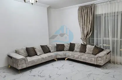 Apartment - 3 Bedrooms - 3 Bathrooms for rent in Al Rashidiya 1 - Al Rashidiya - Ajman