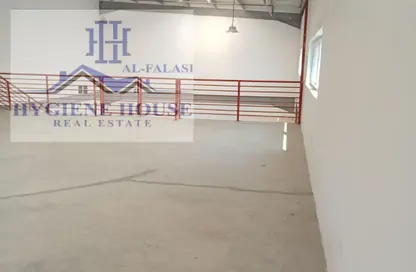 Warehouse - Studio - 1 Bathroom for rent in Umm Al Thuoob - Umm Al Quwain