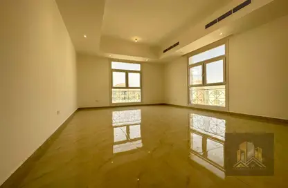 Apartment - 1 Bathroom for rent in Villa Compound - Khalifa City - Abu Dhabi