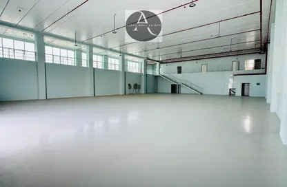 Warehouse - Studio - 1 Bathroom for rent in Umm Al Thuoob - Umm Al Quwain