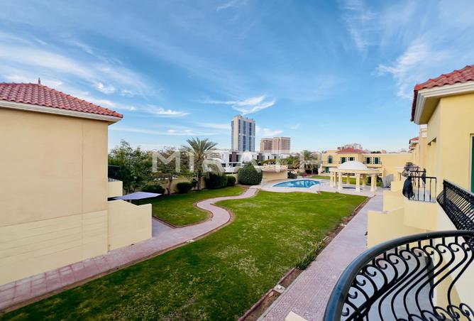 Villa - 4 Bedrooms - 5 Bathrooms for rent in Al Barsha 1 Villas - Al Barsha 1 - Al Barsha - Dubai