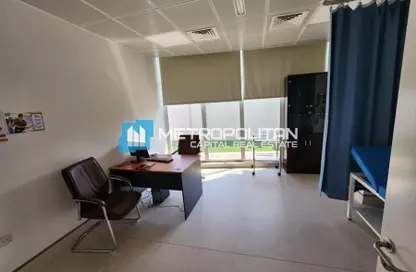 Villa - Studio for sale in Al Musalla Area - Al Karamah - Abu Dhabi