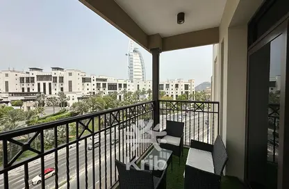 Apartment - 4 Bedrooms - 4 Bathrooms for rent in Lamtara 3 - Madinat Jumeirah Living - Umm Suqeim - Dubai