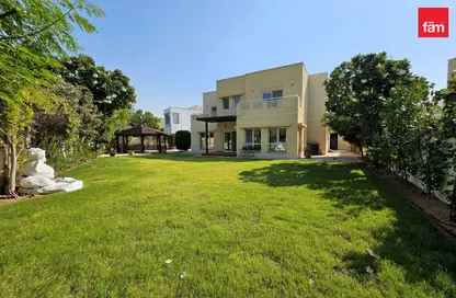 Villa - 5 Bedrooms - 6 Bathrooms for rent in Meadows 2 - Meadows - Dubai