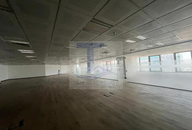 Rent in Al Ghaith Tower: Spacious Full Floor Office for Rent in Al ...